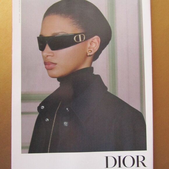 ELLE Magazine Lot of 2 October and November 2024 - Picture 5 of 5